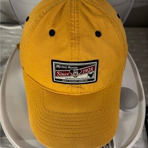 Adult Yellow MICKEY MOUSE Walt Disney World 1928 Buckle Adjustable Ball Cap Hat